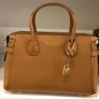 La imagen 3 de la Empresa OUTLETLUJO.CL VENTA ROPA DE DAMA EXCLUSIVA en Las Condes RM