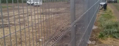 La imagen 14 de la Empresa CIERROS PERIMETRALES Panel Tipo Acmafor 3D Galvanizado en Santiago RM
