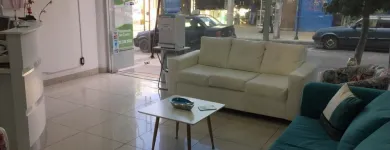 La imagen 2 de la Empresa DENTAL WHITE ODONTOLOGÍA Y ESTÉTICA Ortodoncia en Quilpué VS