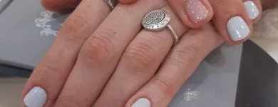 La imagen 6 de la Empresa RUNWAY HAIR AND NAILS Salón de belleza en Las Condes RM