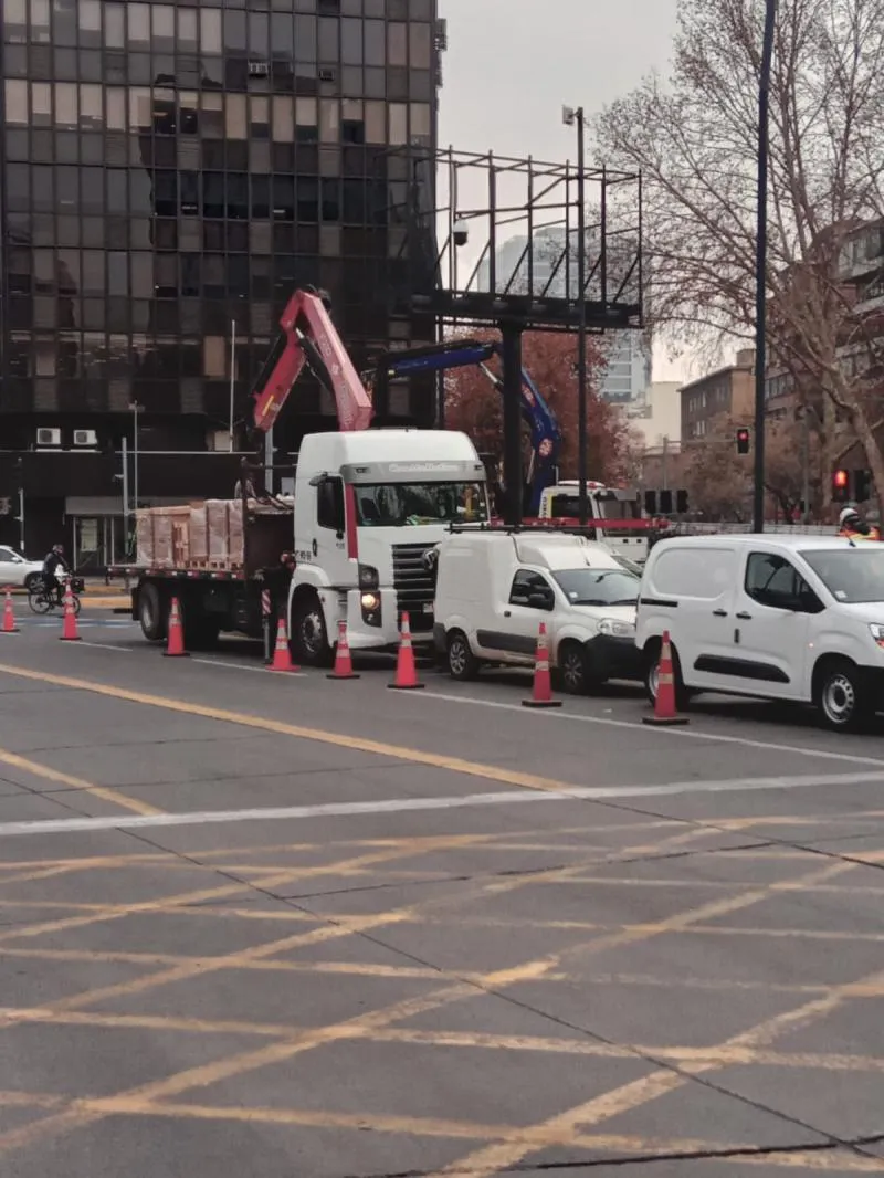 La imagen 3 de la Empresa CAMION PLUMA